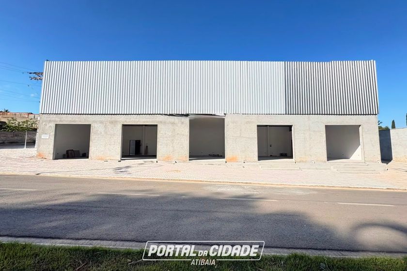 Sal&atilde;o Comercial para alugar - 240m&sup2; - Jardim Est&acirc;ncia Brasil