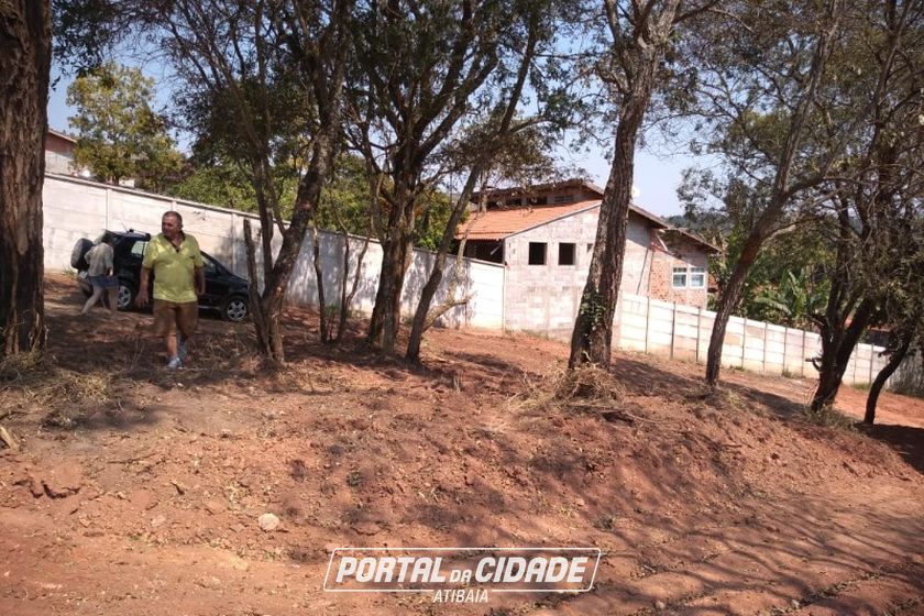 Terreno &agrave; venda - 1000m&sup2; - Vit&oacute;ria R&eacute;gia