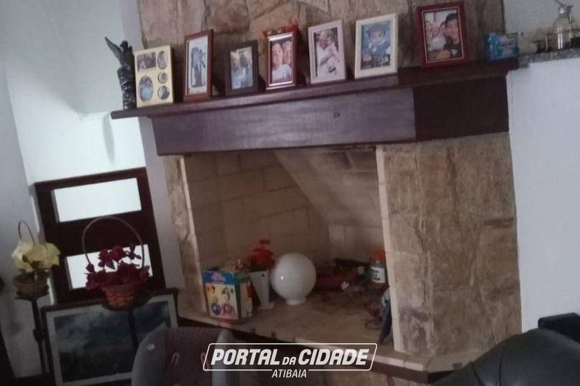 Casa &agrave; venda - 400m&sup2; - Jardim Siriema