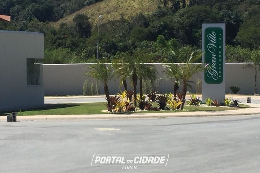 Terreno &agrave; venda - 525m&sup2; - Nova Gard&ecirc;nia