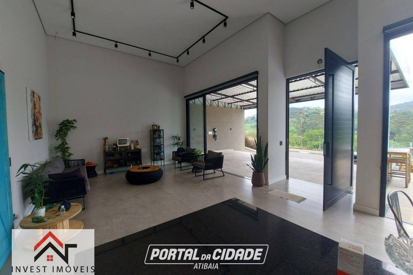 Casa &agrave; venda - 231m&sup2; - Ch&aacute;caras Maring&aacute;