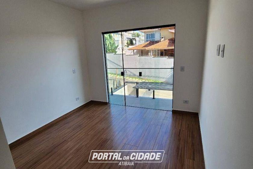 Casa &agrave; venda - 150m&sup2; - Jardim Jaragu&aacute;