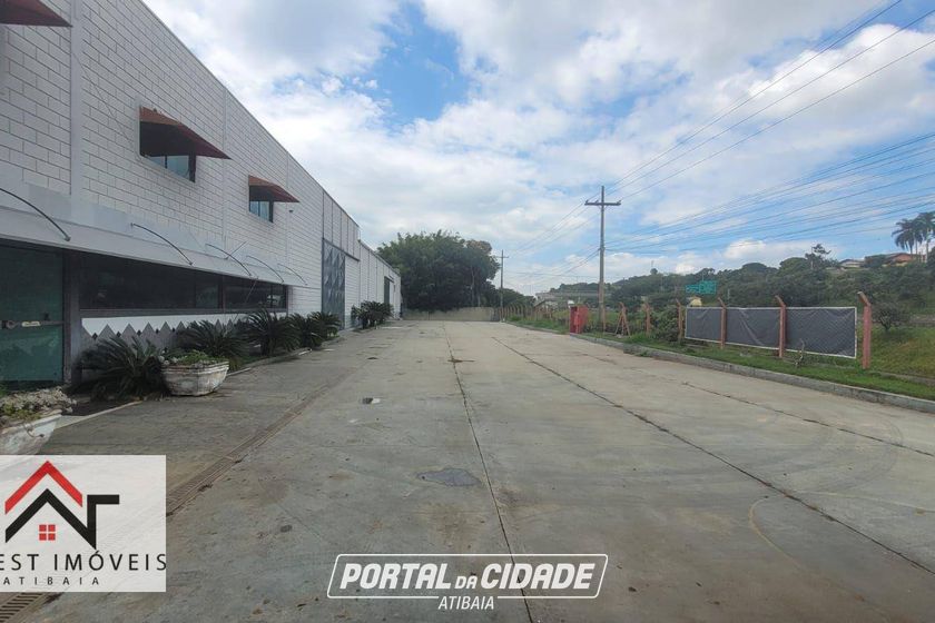 Sal&atilde;o Comercial para alugar - 1600m&sup2; - Guaxinduva