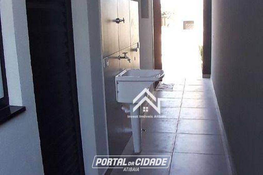 Casa &agrave; venda - 130m&sup2; - Loteamento Vale Das Flores