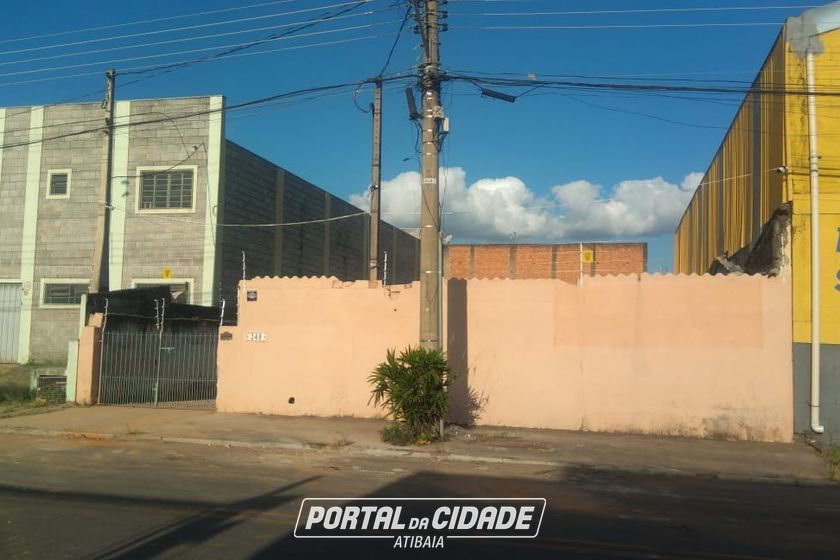 Terreno &agrave; venda - 360m&sup2; - RECREIO ESTORIL