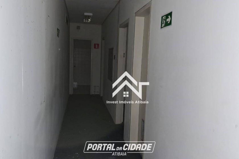 Sal&atilde;o Comercial para alugar - 369m&sup2; - Vila Esperia ou Giglio