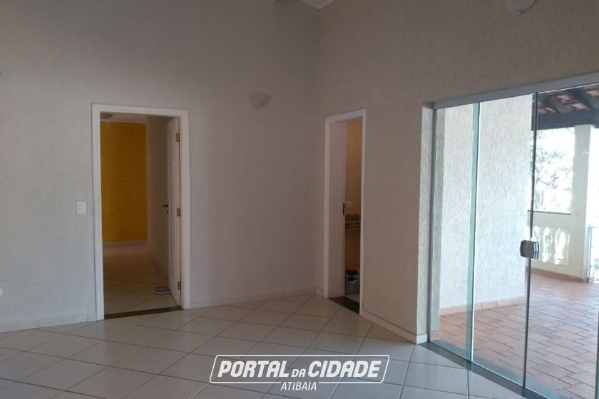 Casa &agrave; venda - 350m&sup2; - JD DO LAGO