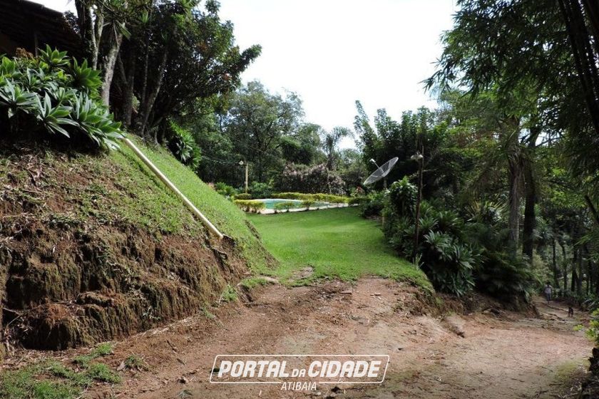 S&iacute;tio &agrave; venda - 200m&sup2; - CAMPO LARGO