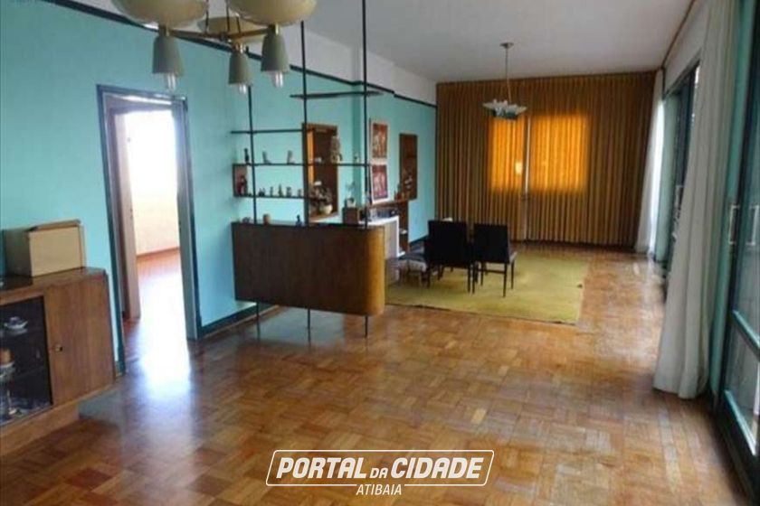 Casa &agrave; venda - 272m&sup2; - Centro