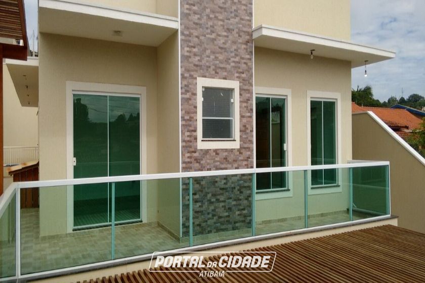 Casa &agrave; venda - 250m&sup2; - Retiro das Fontes