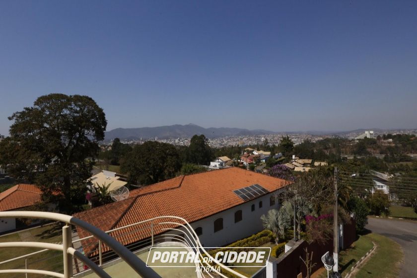 Casa &agrave; venda - 660m&sup2; - Condominio Parque das Gar&ccedil;as