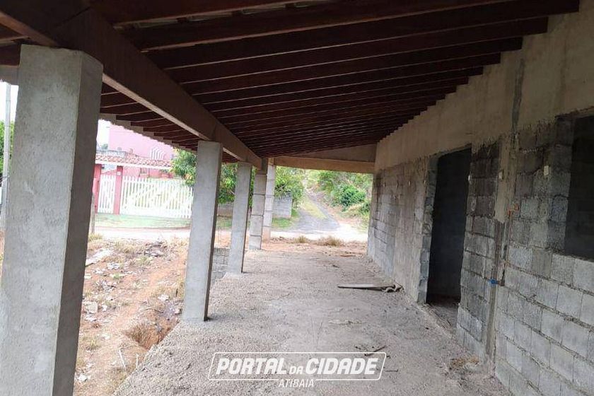 Ch&aacute;cara &agrave; venda - 1000m&sup2; - Tanque
