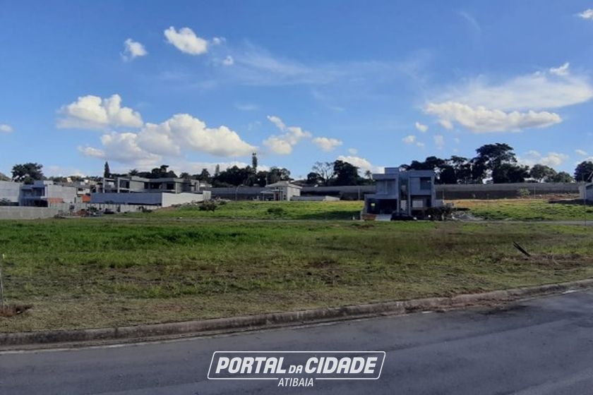 Terreno &agrave; venda - 607m&sup2; - Residencial Granville