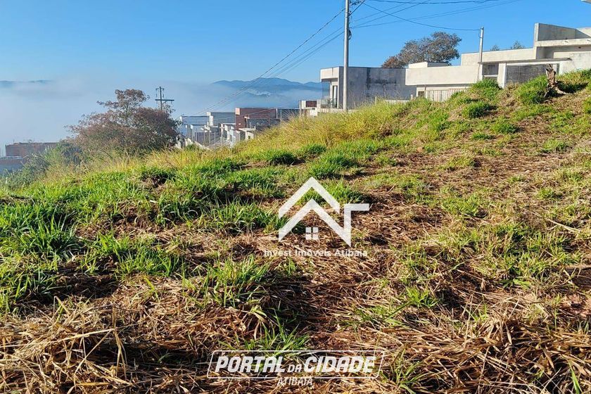 Terreno &agrave; venda - 200m&sup2; - Cachoeirinha