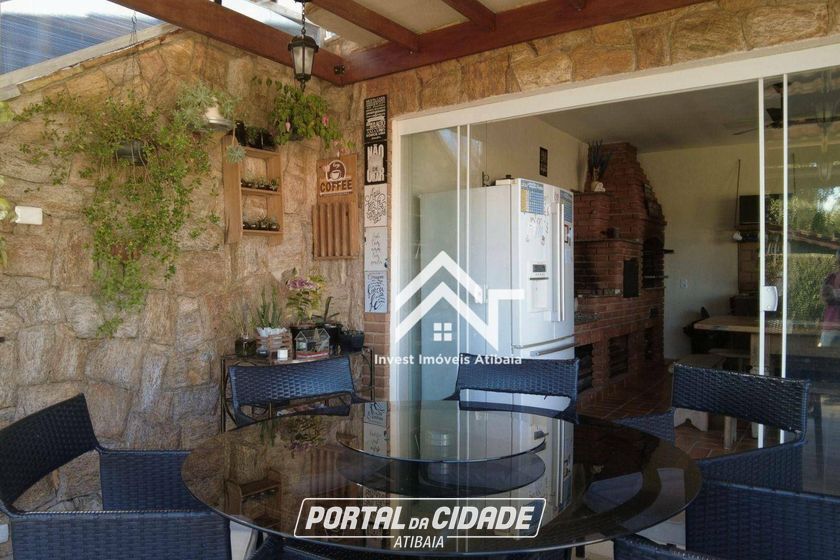 Casa &agrave; venda - 249m&sup2; - Jardim Colina do Sol