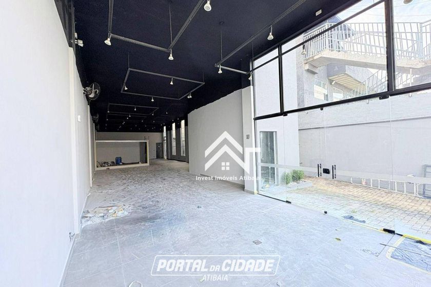 Sal&atilde;o Comercial para alugar - 400m&sup2; - Nova Atibaia
