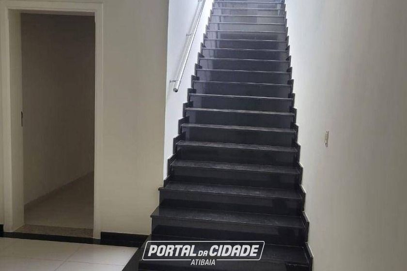 Sobrado para alugar - 700m&sup2; - Lagos de Santa Helena