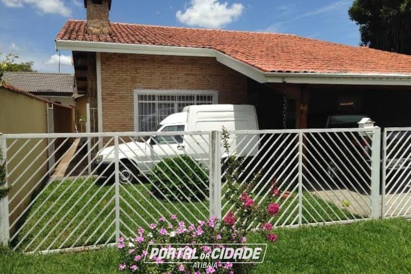 Casa &agrave; venda - 360m&sup2; - Jardim Floresta