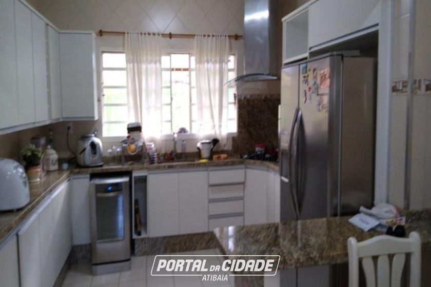 Casa &agrave; venda - 940m&sup2; - JARDIM DO LAGO