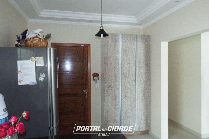 Casa &agrave; venda - 220m&sup2; - Jardim dos Pinheiros