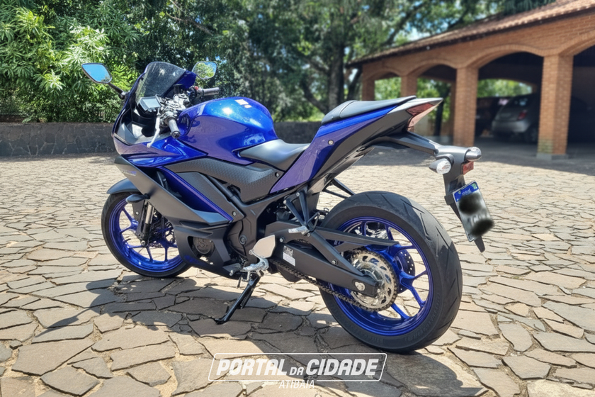 YAMAHA YZF