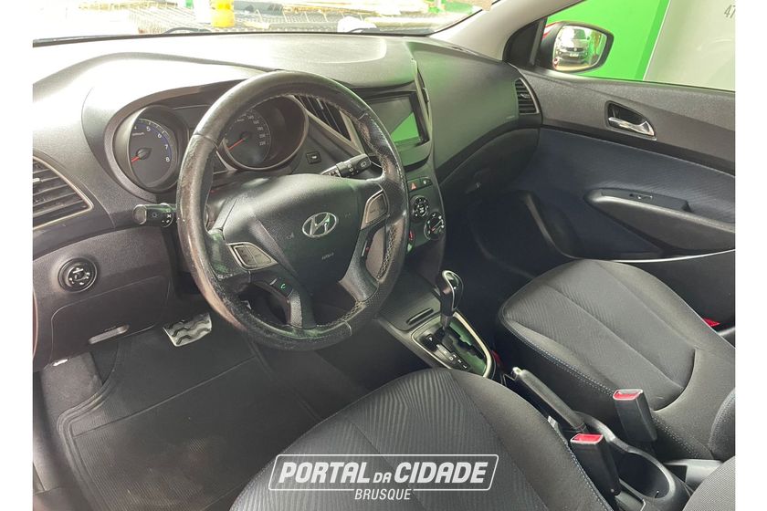 Hyundai HB20X