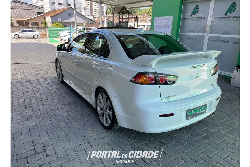 Mitsubishi Lancer