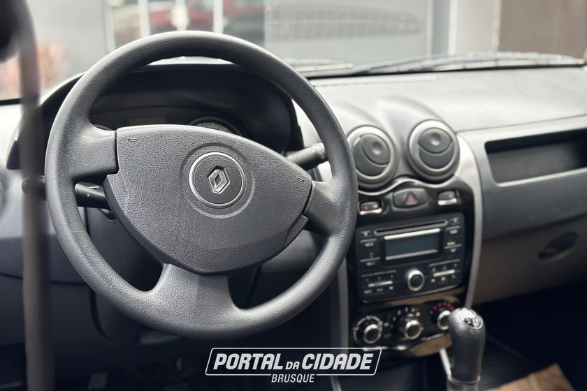 Renault SANDERO