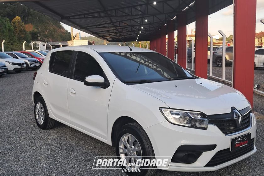 Renault SANDERO