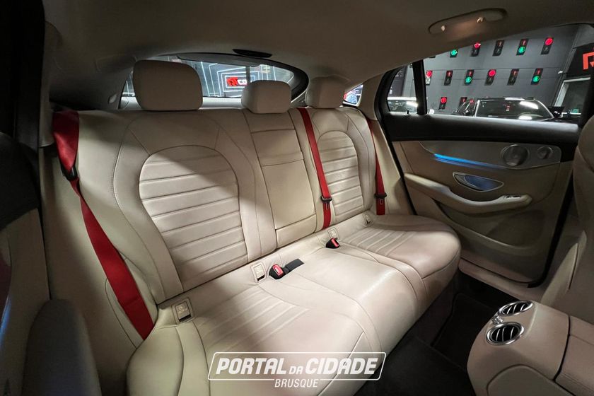 Mercedes-Benz GLC-43