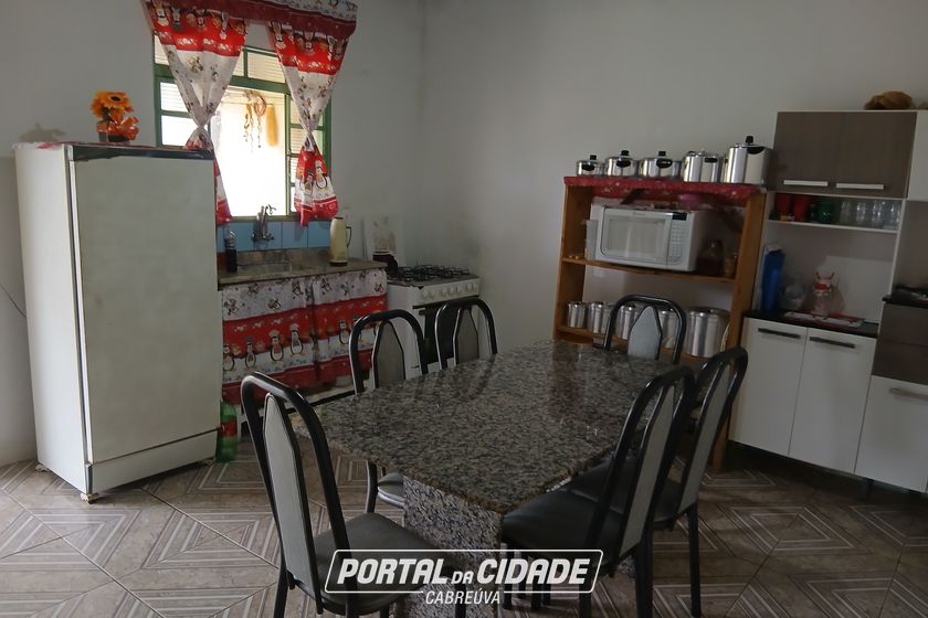 Terreno &agrave; venda - 200m&sup2; - Jardim Fazendinha Real (Vilarejo)