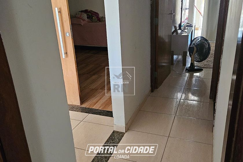 Casa &agrave; venda - 90m&sup2; - Centro