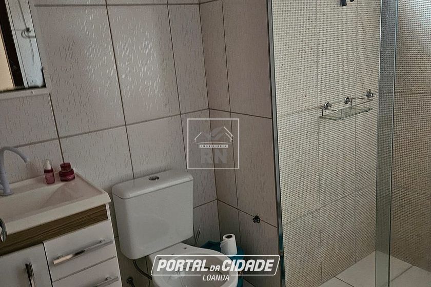 Casa &agrave; venda - 90m&sup2; - Centro