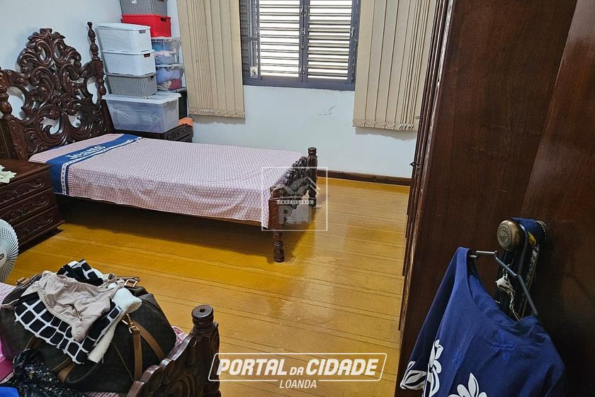 Casa &agrave; venda - 200m&sup2; - Centro