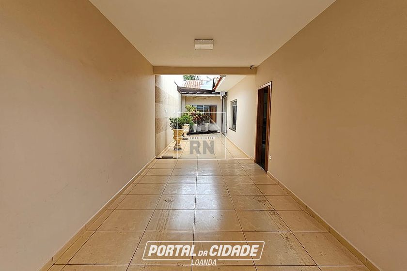 Casa &agrave; venda - Centro
