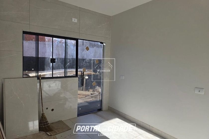Casa &agrave; venda - 60m&sup2; - Jardim Veneza