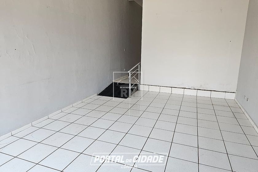 Sal&atilde;o Comercial para alugar - Centro
