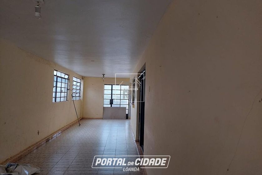 Sala Comercial &agrave; venda - 300m&sup2; - Centro