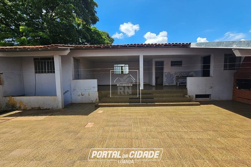 Casa &agrave; venda - 280m&sup2; - Centro