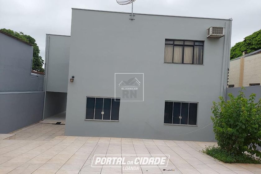 Casa &agrave; venda - centro