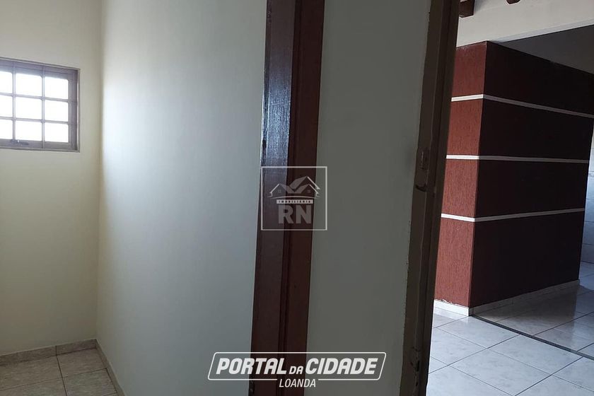 Casa &agrave; venda - 230m&sup2; - Centro