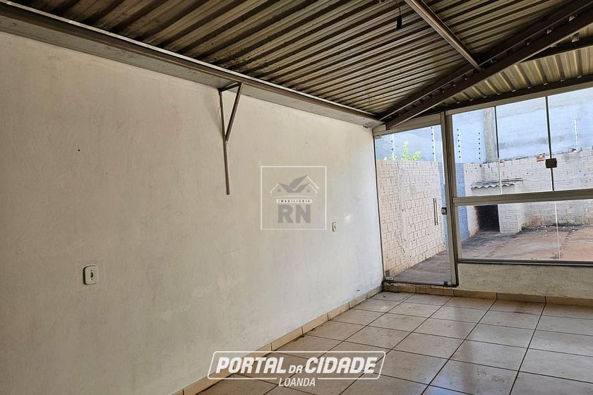 Casa &agrave; venda - 200m&sup2; - Centro