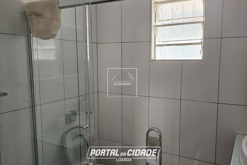 Casa &agrave; venda - 200m&sup2; - Centro