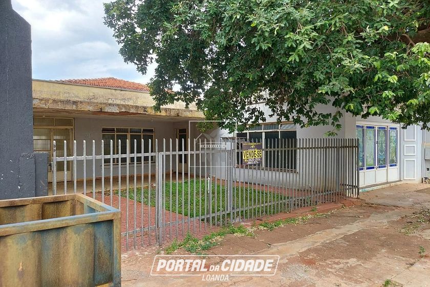 Sala Comercial &agrave; venda - 300m&sup2; - Centro