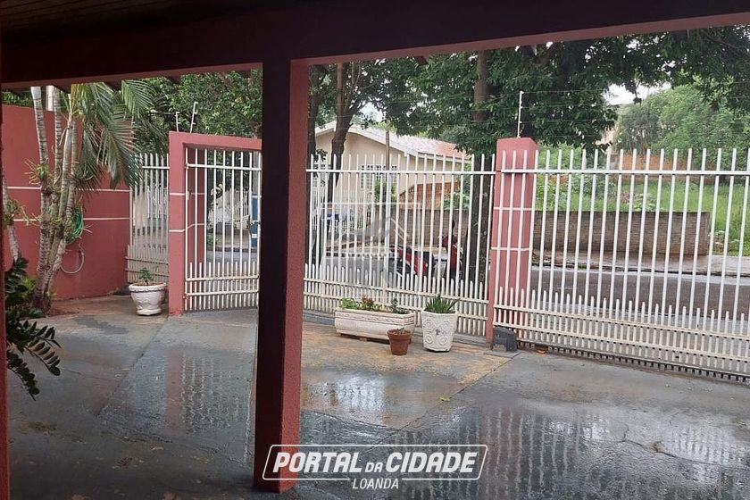 Casa &agrave; venda - Centro