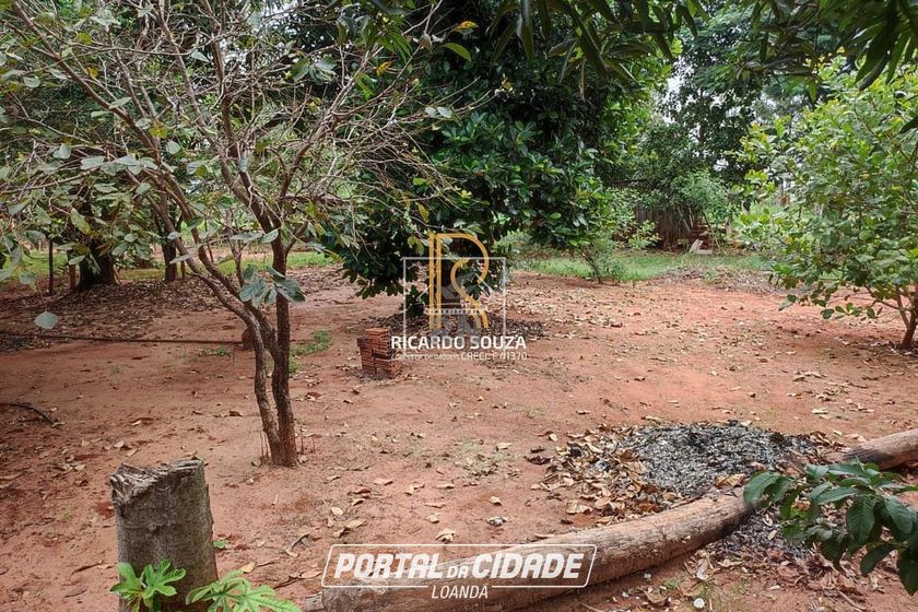 Ch&aacute;cara &agrave; venda - S&atilde;o Jos&eacute; do Iva&iacute;