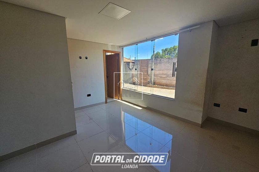 Casa &agrave; venda - Centro