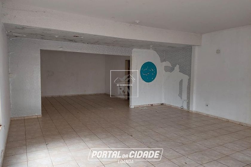 Sala Comercial &agrave; venda - 300m&sup2; - Centro