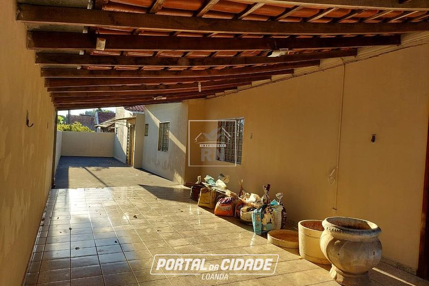 Casa &agrave; venda - 230m&sup2; - Centro