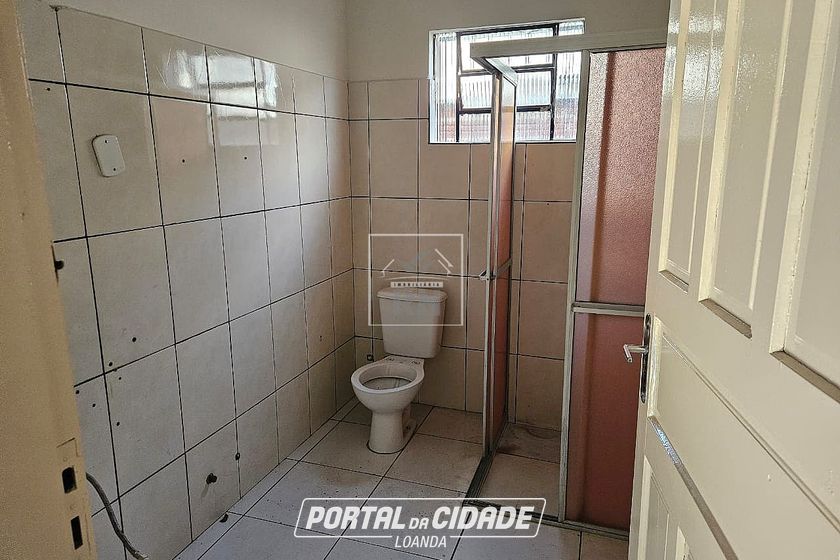 Casa &agrave; venda - 200m&sup2; - Centro